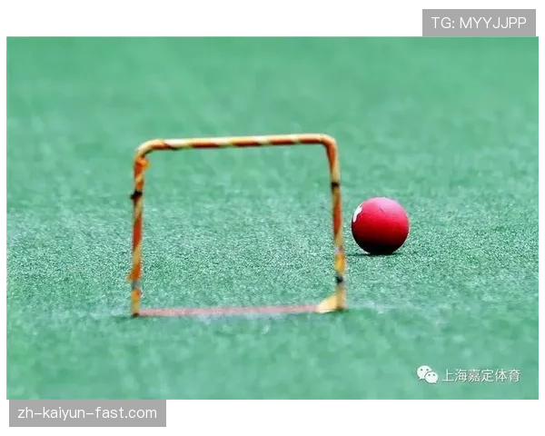 球门球二次触球规则详解：何时属于违规导致犯规楼下